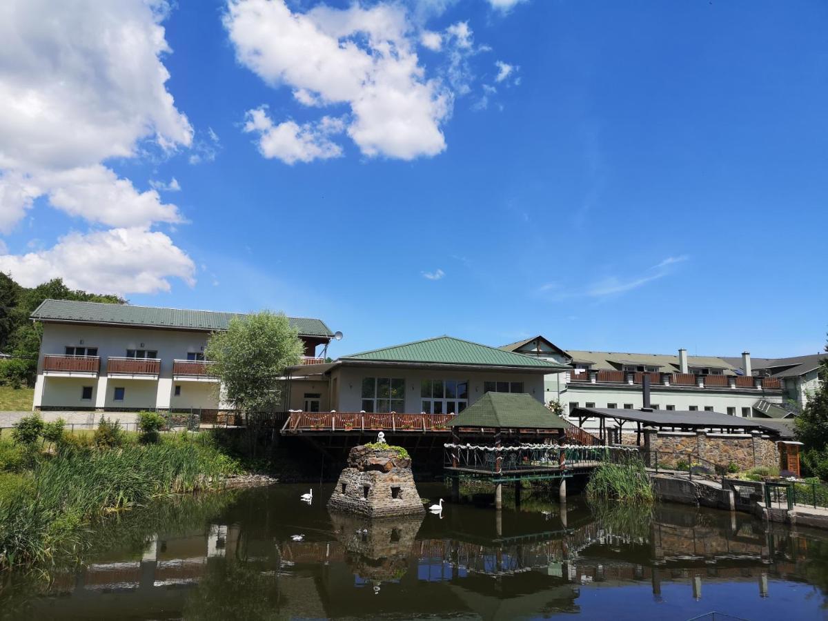 Hotel Biele Studnicky Dargov מראה חיצוני תמונה